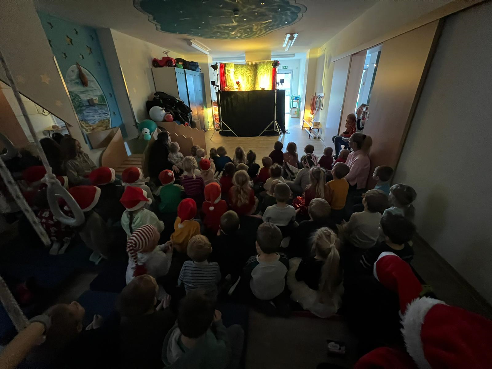 Weihnachtsgeschenk mal anders in der Kita „Zwergenland“ HH…