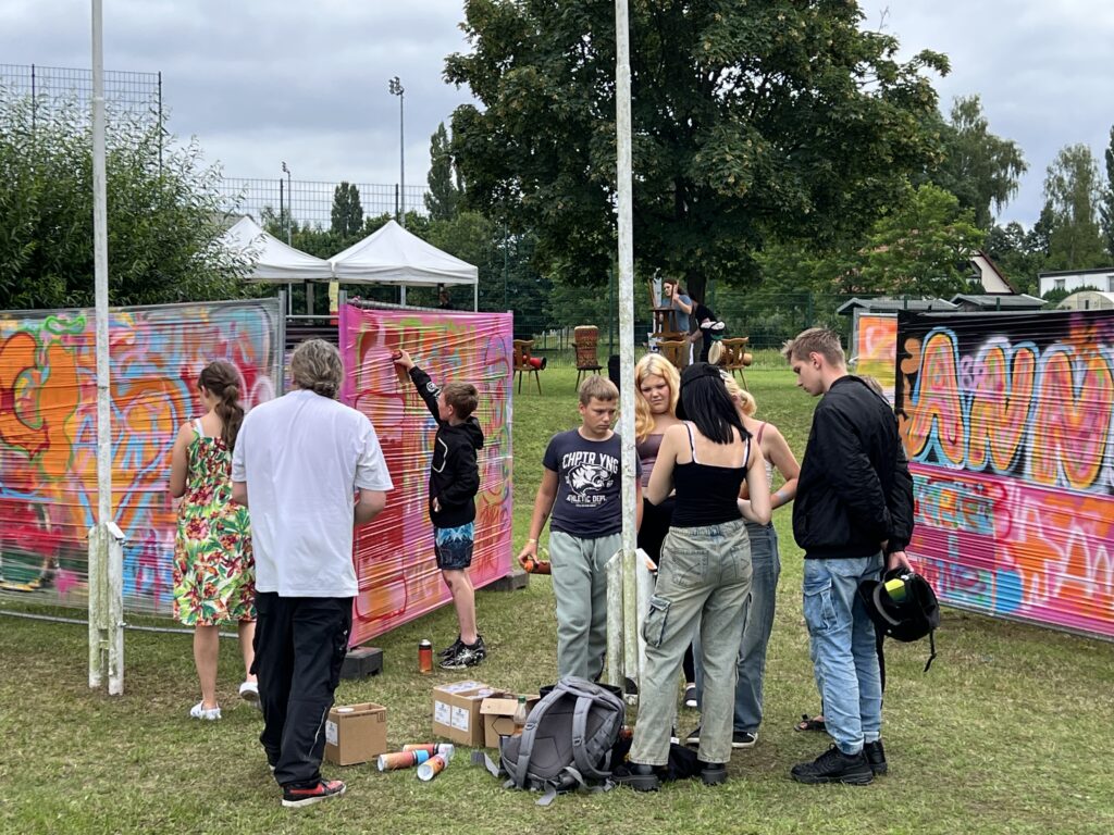 Bühne frei für Begeisterung: Jugendfestival rockt Pasewalk Bühne frei für Begeisterung: Jugendfestival rockt Pasewalk