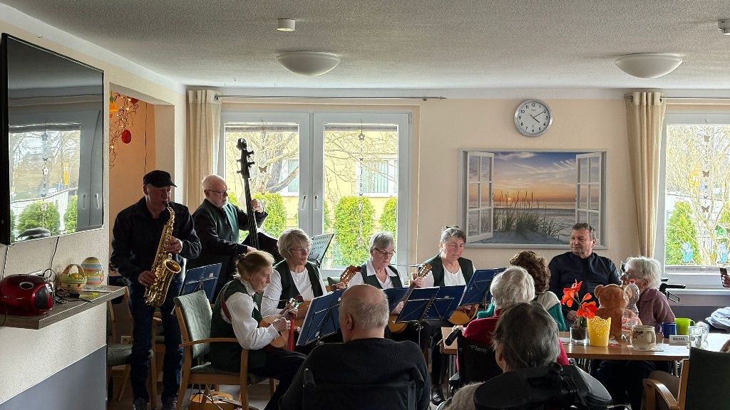 Mandolinenspiel im Pflegeheim Ueckermünde